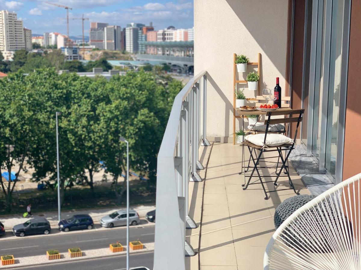 Charming Apartment With Balcony & Pool Lisboa Extérieur photo